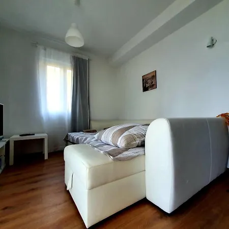 아파트 M&s 스베타 네델자