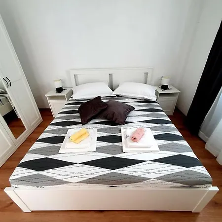 M&s سفيتا نيدلجا